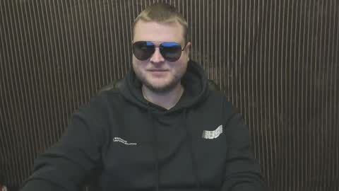 Snapshot of moneycumshot chatting on 02.16.26 Alex online show from 02.16.26