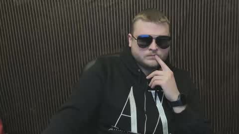 Snapshot of moneycumshot chatting on 02.20.26 Alex online show from 02.20.26