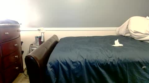 Snapshot of moneymanboy chatting on 09.22.25 11nchmonster online show from 09.22.25