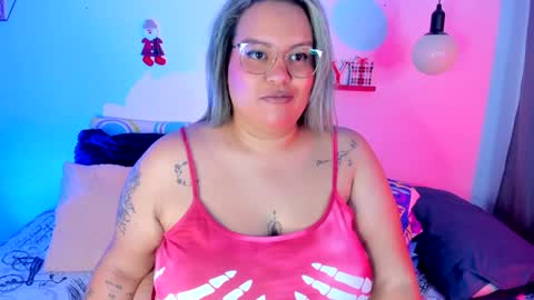 aleja      independent model       online show from 12.20.24