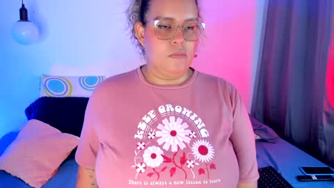 aleja      independent model       online show from 01.30.25