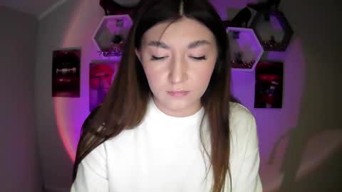 sweet girl and shine body online show from 09.29.25