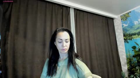 monica_weisss online show from 10.01.25