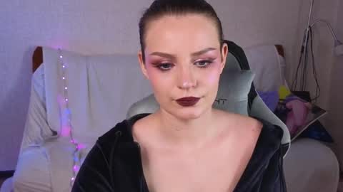 Snapshot of monicaerotic chatting on 09.09.25 Monica erotic mmm online show from 09.09.25