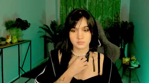 Snapshot of monicafarmer chatting on 10.23.25 monica online show from 10.23.25