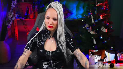 Monika online show from 12.30.24
