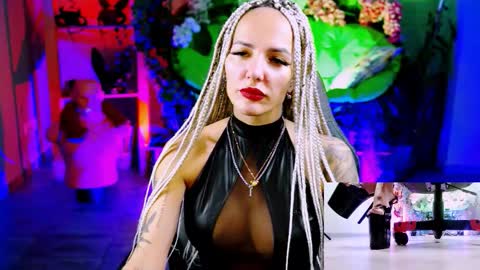 Snapshot of monicamaxwel chatting on 10.07.25 Monika online show from 10.07.25