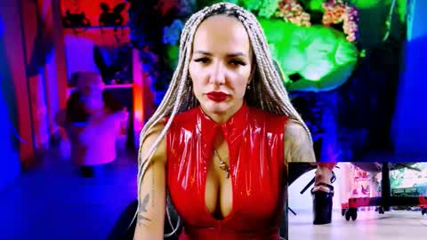 Snapshot of monicamaxwel chatting on 10.08.25 Monika online show from 10.08.25