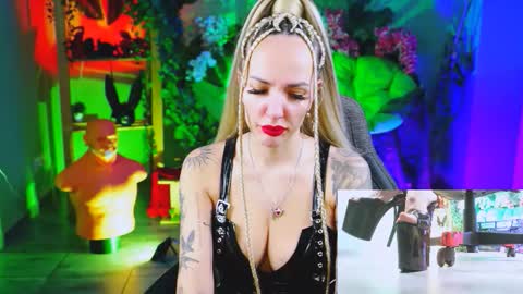 Snapshot of monicamaxwel chatting on 02.13.26 Monika online show from 02.13.26