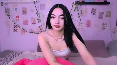 Snapshot of monicatess chatting on 10.11.25 Monica online show from 10.11.25