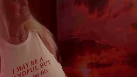 Monika    online show from 10.04.25