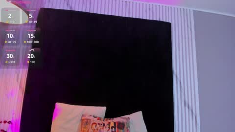 MONIK FOX online show from 09.23.25