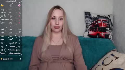 Monika online show from 09.28.25