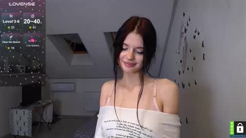 monika_mikado online show from 12.04.25