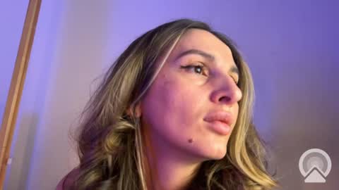 Snapshot of monikate_ chatting on 02.21.25 Himy name Kateim pvt model with hairy pussy online show from 02.21.25