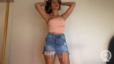 Snapshot of monikate_ chatting on 03.02.25 Himy name Kateim pvt model with hairy pussy online show from 03.02.25