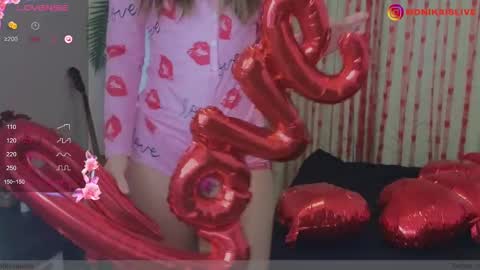 Snapshot of monikavenom chatting on 02.18.25 Monika online show from 02.18.25