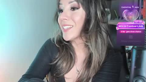 Monilee online show from 12.16.25