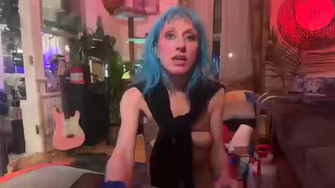 Snapshot of monosyllable chatting on 10.10.25 Monosyllable online show from 10.10.25