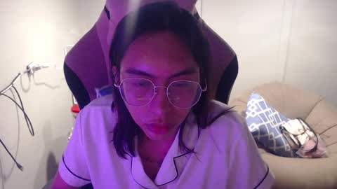 ELYSE A SIMPLE GIRL online show from 01.30.25