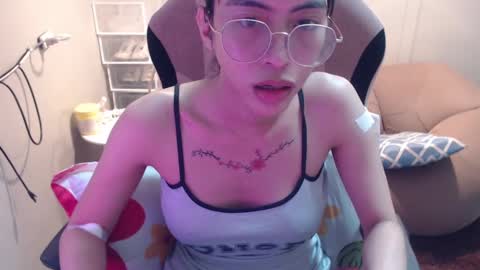 ELYSE A SIMPLE GIRL online show from 02.22.25