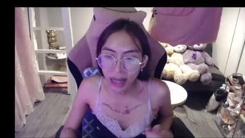 Snapshot of monstercockselfsuck chatting on 06.04.26 ELYSE A SIMPLE GIRL online show from 06.04.26