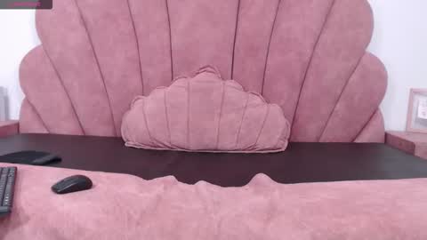 Linda Darling online show from 12.03.25