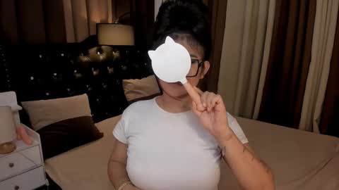 Ruthie online show from 12.02.24
