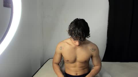 montes_juan online show from 09.11.25