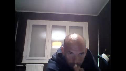 Snapshot of montmasse chatting on 04.22.26 montmasse online show from 04.22.26