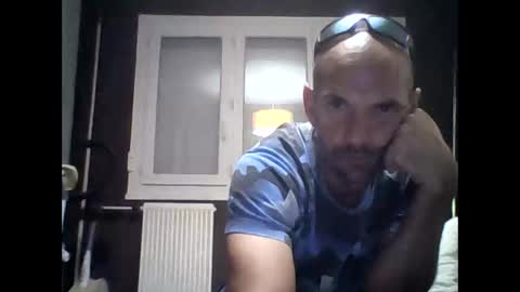 Snapshot of montmasse chatting on 04.27.26 montmasse online show from 04.27.26
