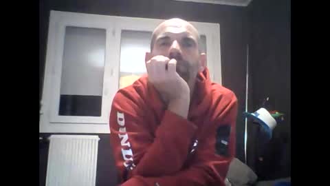 Snapshot of montmasse chatting on 05.16.26 montmasse online show from 05.16.26
