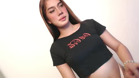 Snapshot of montrous_princessx chatting on 10.24.25 Princess take me to private or password show online show from 10.24.25