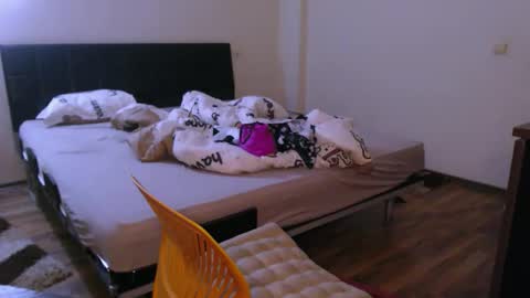 Monse online show from 10.16.25