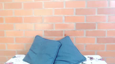 Snapshot of montserrat_jay chatting on 05.02.26 Luisa online show from 05.02.26