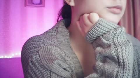 moodiemira online show from 10.14.25