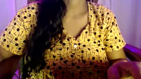 Maya online show from 09.10.25