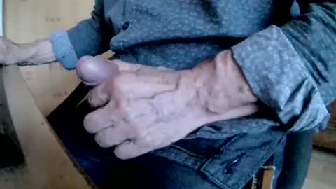 Snapshot of mookie2 chatting on 02.25.25 mookie2 online show from 02.25.25