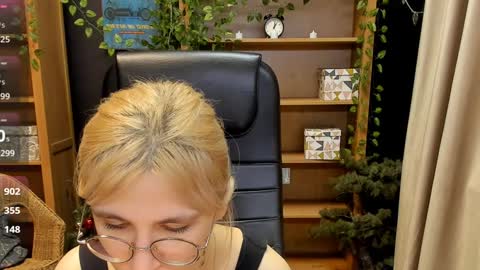 Katrin online show from 12.22.24