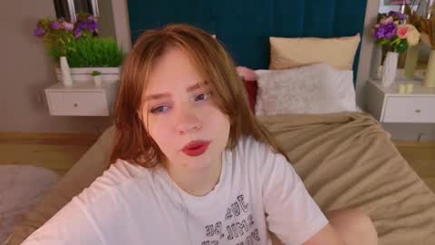 Moon  Bunny online show from 12.04.25