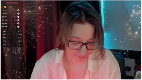 Snapshot of moon__girl chatting on 01.31.25 Roxy online show from 01.31.25