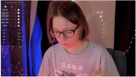 Snapshot of moon__girl chatting on 03.09.25 Roxy online show from 03.09.25