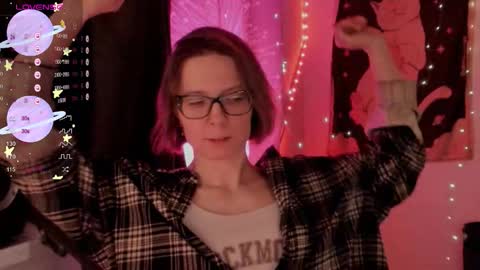 Roxy online show from 11.17.25