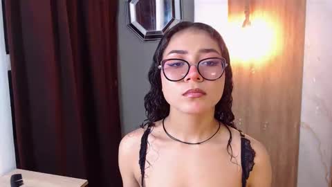 moon_and_fire_ online show from 02.05.26