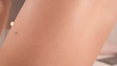 Snapshot of moon_angels chatting on 06.10.26 Angels online show from 06.10.26