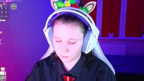 Lola online show from 12.17.25