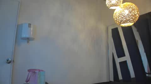 Luna  online show from 03.04.25