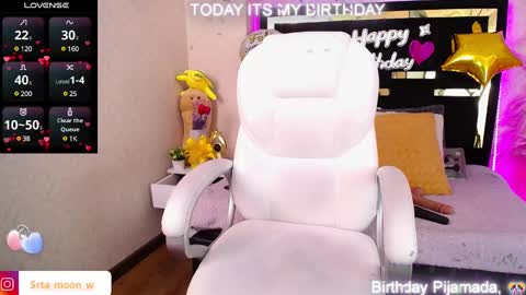 Moon Water   online show from 02.07.25