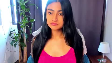 Snapshot of moonie_baddie31 chatting on 09.25.25 moonie_baddie31 online show from 09.25.25