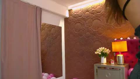 moonligt_iris online show from 02.19.26